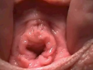 Kamera feature plays with her pink pussyhole close up 17 mins