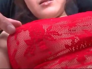 Rui natsukawa em vermelho lingerie used por três meninos