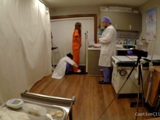 Zasebno ječa zasačeni uporabo inmates za zdravstveno testiranje & experiments - skrite video&excl; glejte kot inmate je rabljeni & ponižan s skupina od zdravniki - donna leigh - orgazem raziskave inc ječa edition del 1 od 19