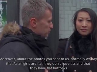 Kurvikas perse ja iso tiainen aasialaiset vauva sharon suojanpuoli esitellä meitä löytää vietnam sodomy